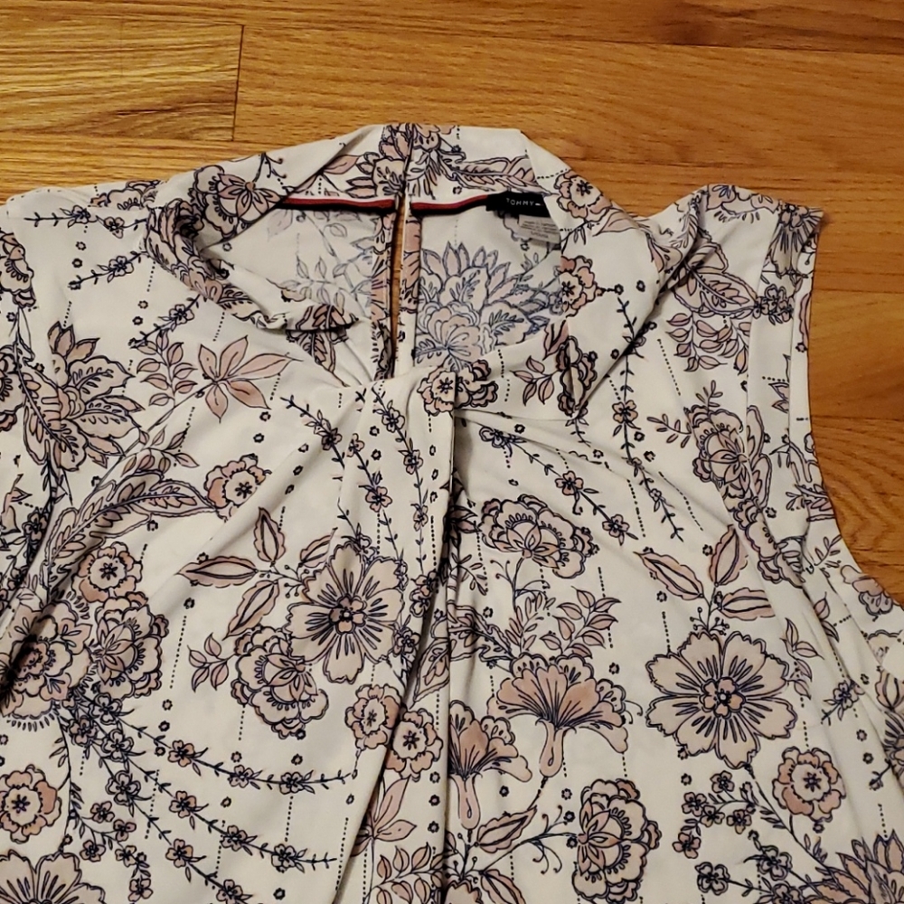 *FINAL SALE* TH sleeveless top - Picture 3 of 6
